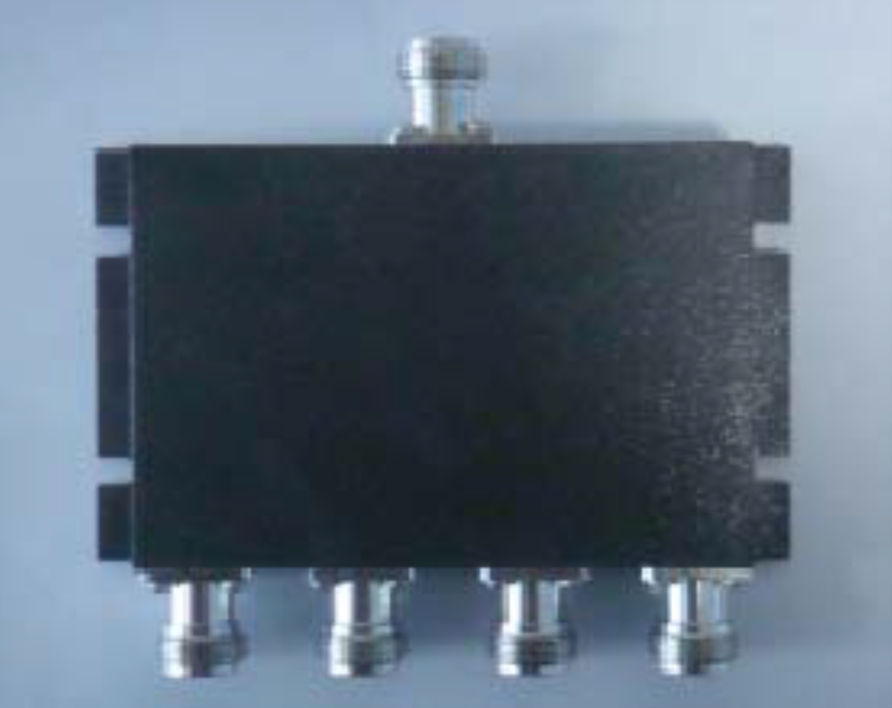 photo of Four way Power Splitter with N female Connector, 698-2700 MHz